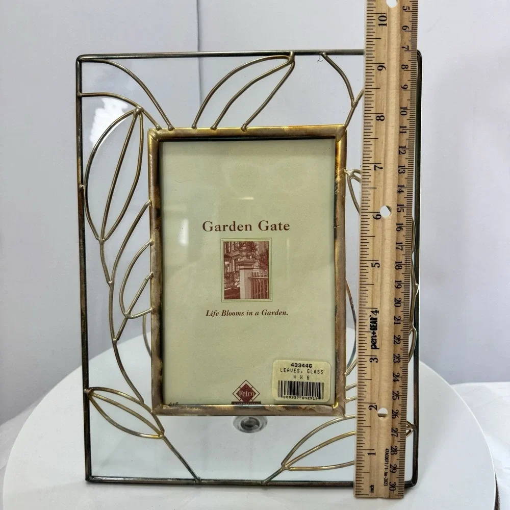 Brass & Glass Picture Frame 4X6” Vintage Garden Gate Fetco Leaves, Glass Square‎